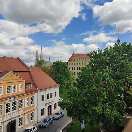 Zum Kloetzelmoench Hotel